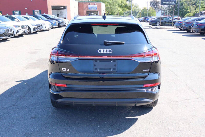 2024 Audi Q4 e-tron quattro Premium 50