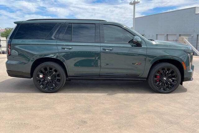 2025 Cadillac Escalade-V