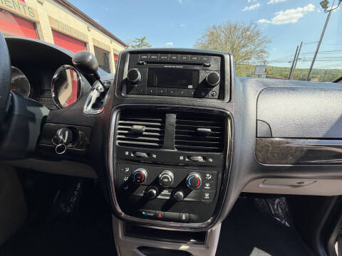 2013 Dodge Grand Caravan SE