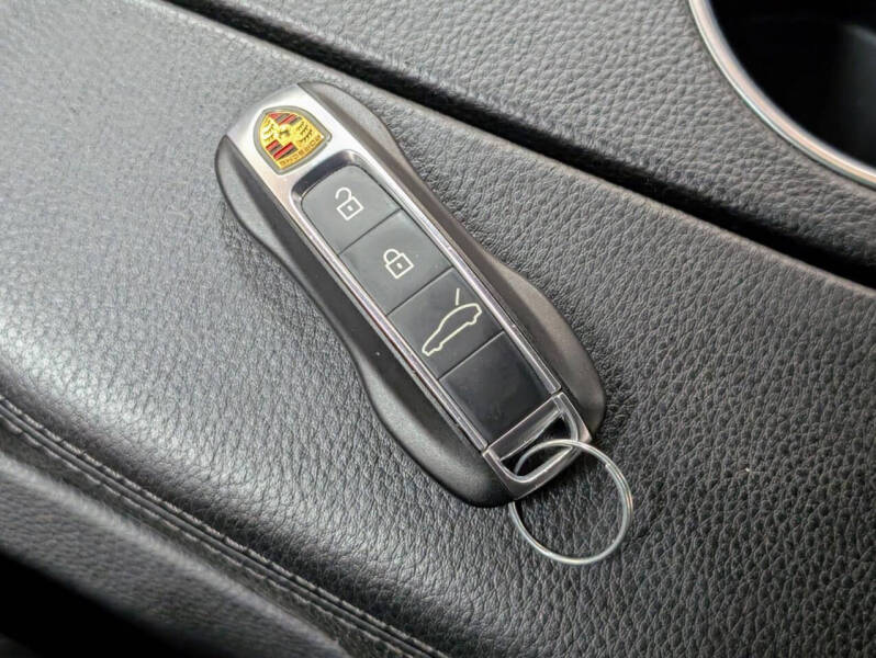 2020 Porsche Panamera