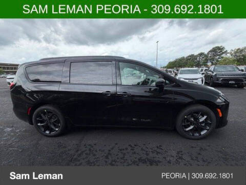 2027 Chrysler Pacifica Limited
