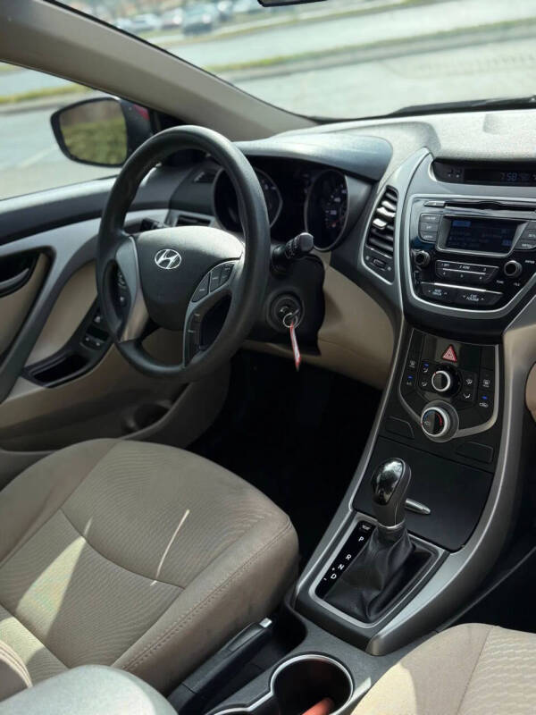 2016 Hyundai Elantra