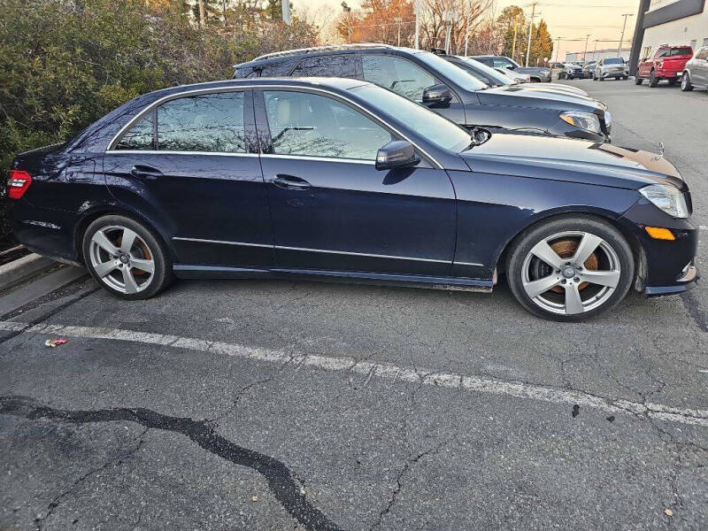 2011 Mercedes-Benz E-Class's photo