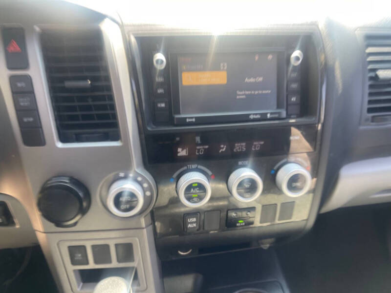 2016 Toyota Sequoia SR5