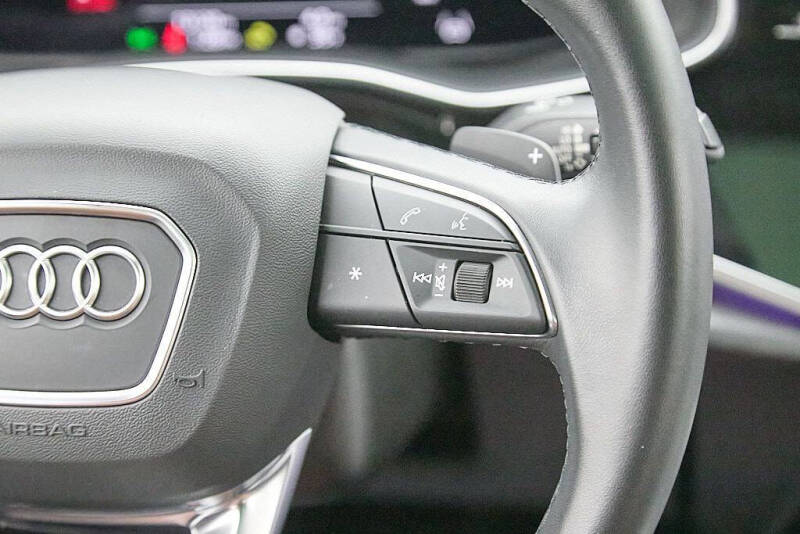 2023 Audi Q8 quattro Premium Plus 55 TFSI