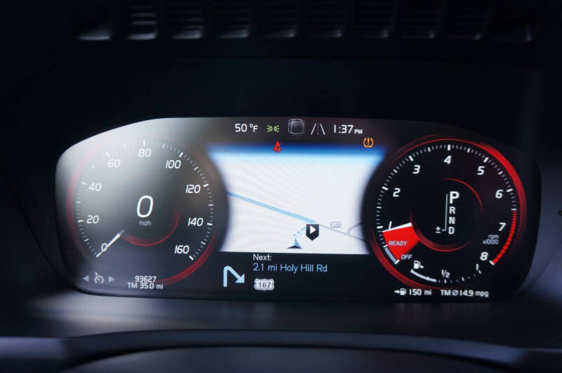 2016 Volvo XC90 T6 Momentum