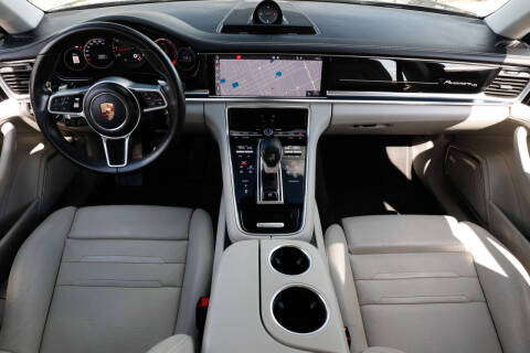 2020 Porsche Panamera
