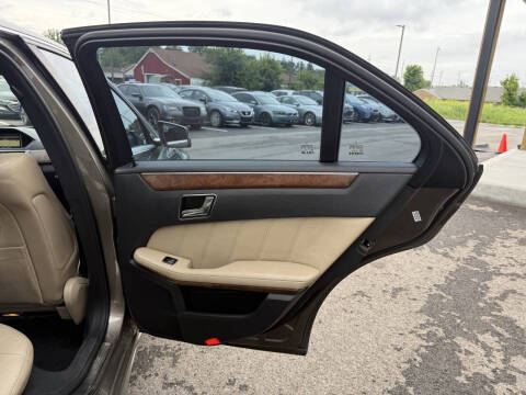 2011 Mercedes-Benz E-Class E 550 Luxury 4MATIC