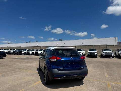2019 Nissan Kicks SR