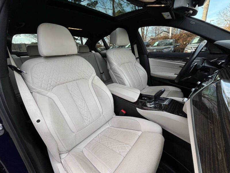 2019 BMW 5 Series 540i