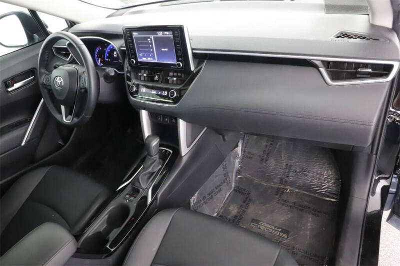 2022 Toyota Corolla Cross XLE