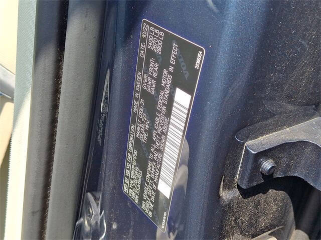 2023 Volvo XC60 B5 Plus Bright Theme