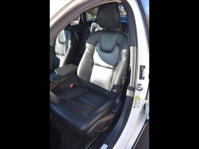 2017 Volvo S90 T5 Momentum