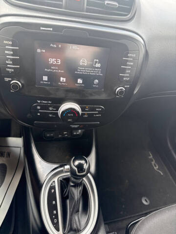 2019 Kia Soul +