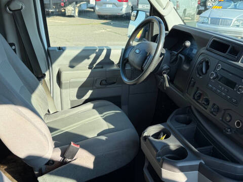 2011 Ford E-Series E-150