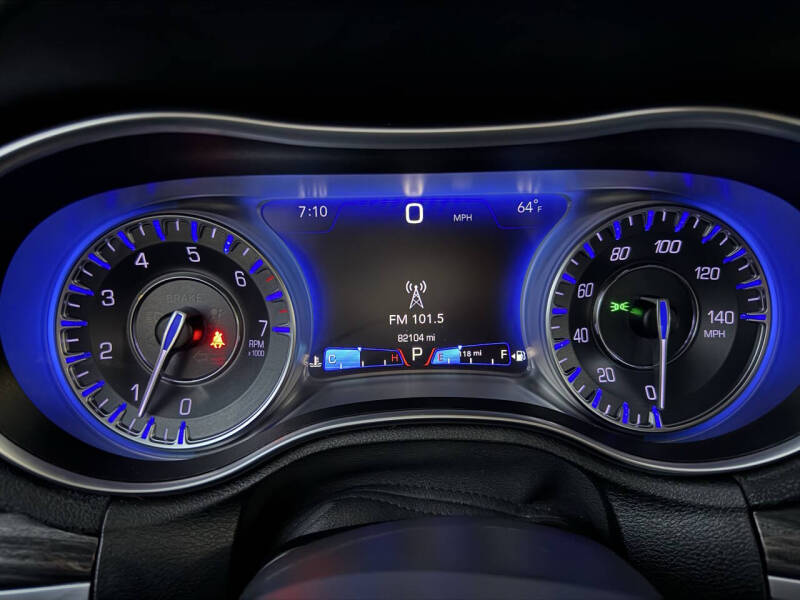 2018 Chrysler 300 Touring L