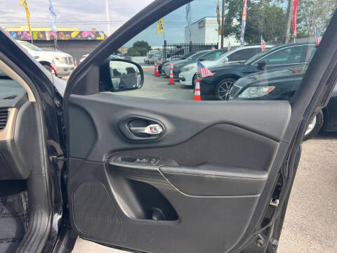 2014 Jeep Cherokee Sport