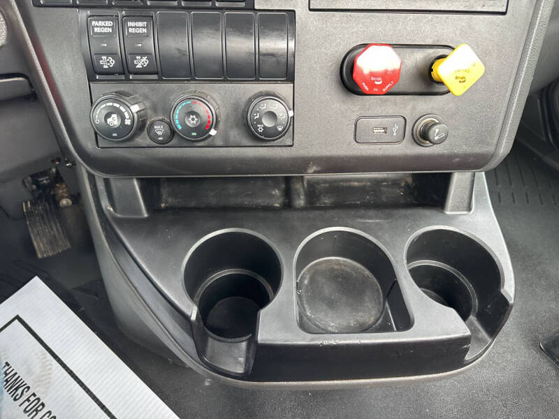 2021 International RH613