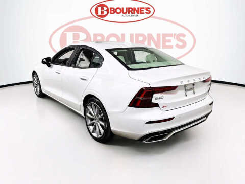 2021 Volvo S60 T5 Momentum