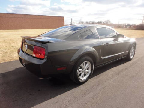 2007 Ford Mustang V6 Deluxe
