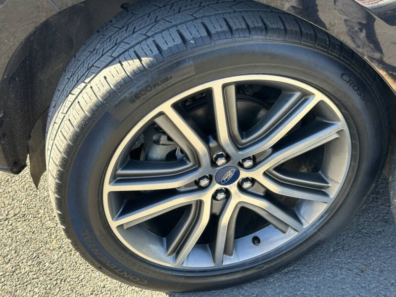 2019 Ford Edge Titanium