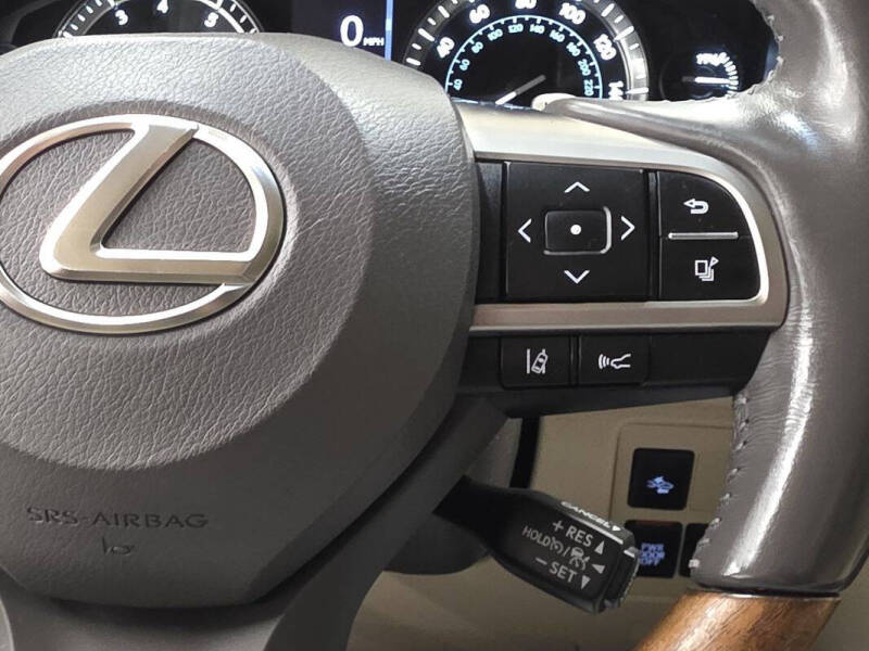 2017 Lexus LX 570