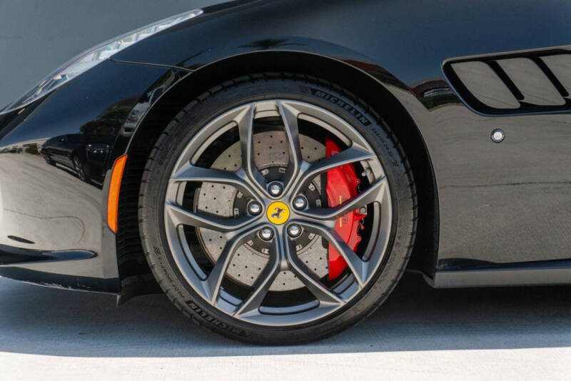 2019 Ferrari GTC4Lusso T