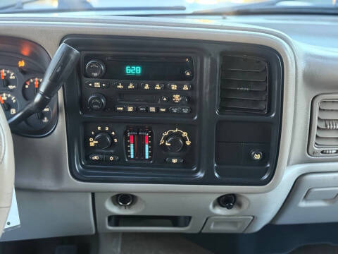 2004 GMC Yukon SLE