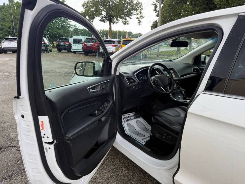 2018 Ford Edge Titanium