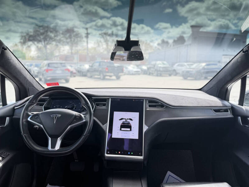 2017 Tesla Model X 75D