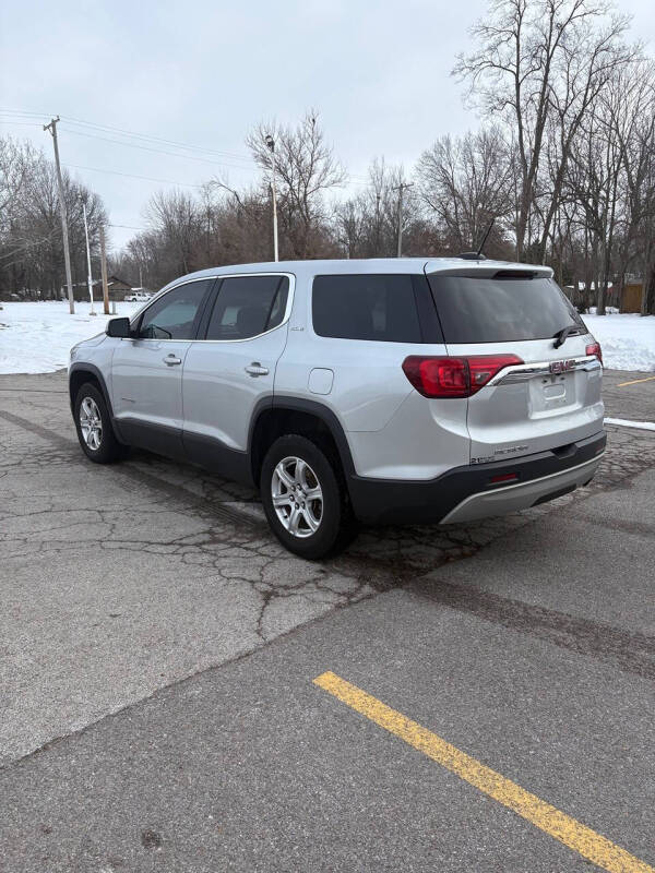 2017 GMC Acadia SLE-1