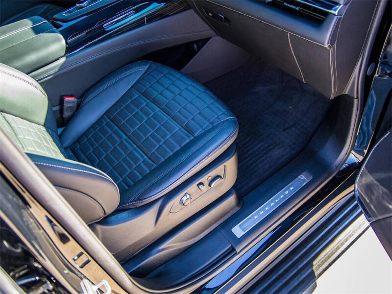 2023 Cadillac Escalade-V