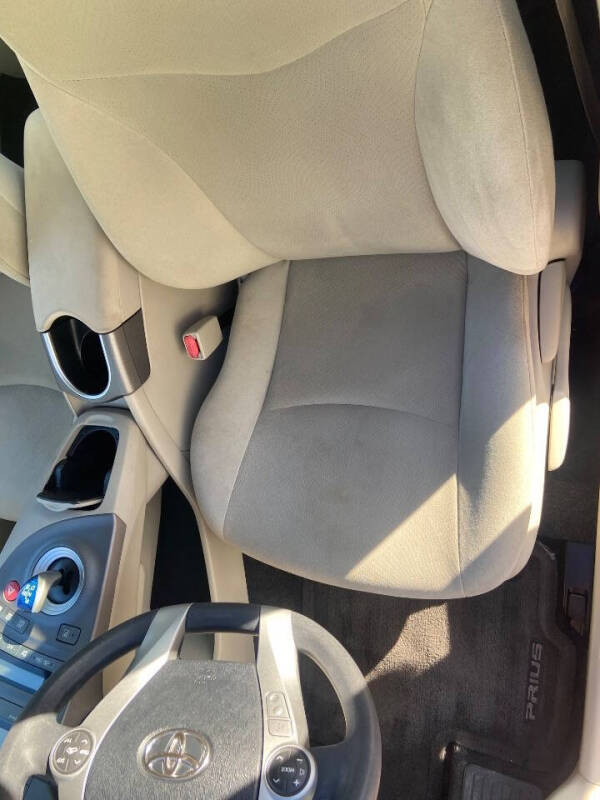2014 Toyota Prius Two