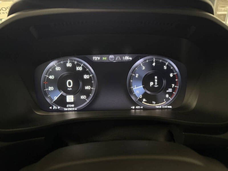 2021 Volvo XC40 T5 R-Design