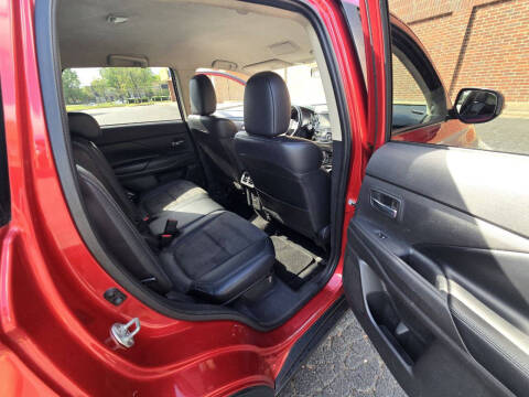 2019 Mitsubishi Outlander SE