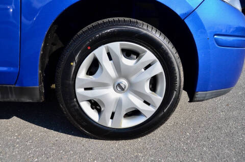 2011 Nissan Versa 1.8 S