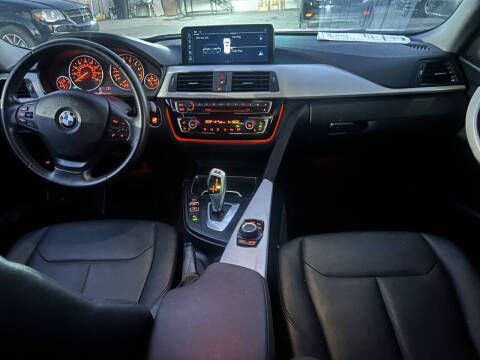 2018 BMW 3 Series 320i