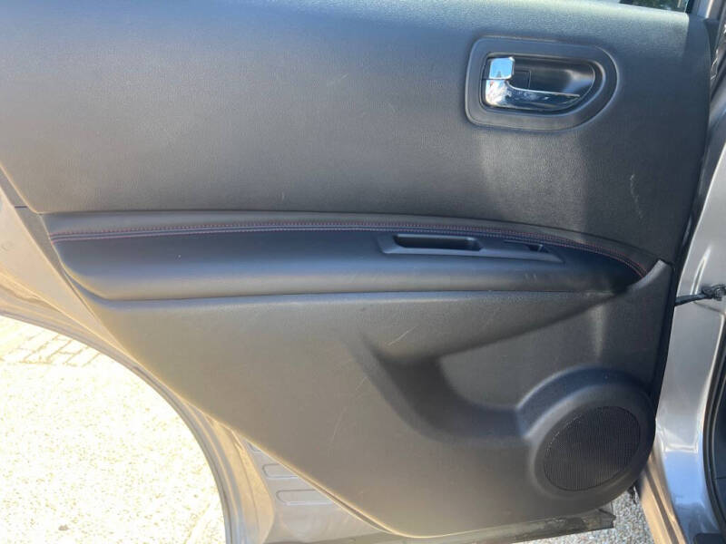 2012 Nissan Rogue S