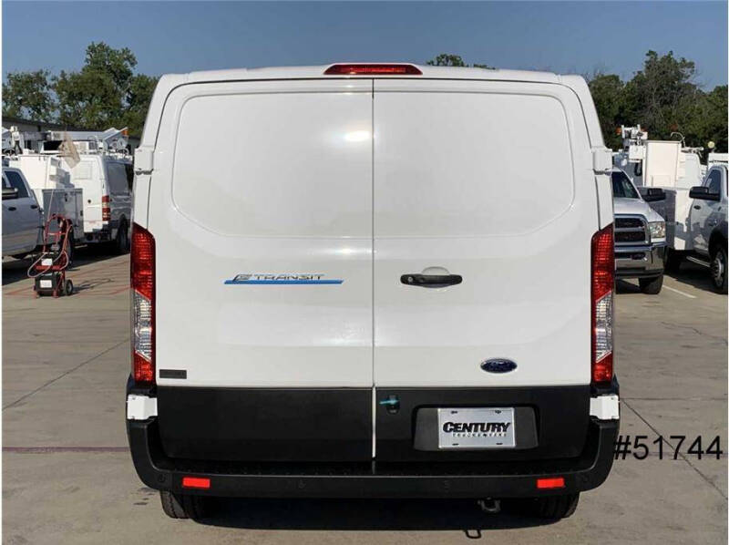 2025 Ford E-Transit 350