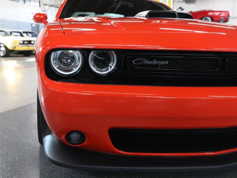2018 Dodge Challenger 392 HEMI Scat Pack Shaker