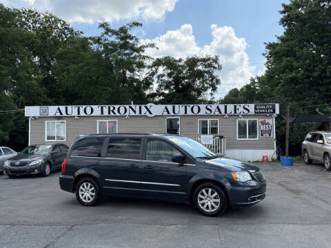2014 Chrysler Town and Country Touring