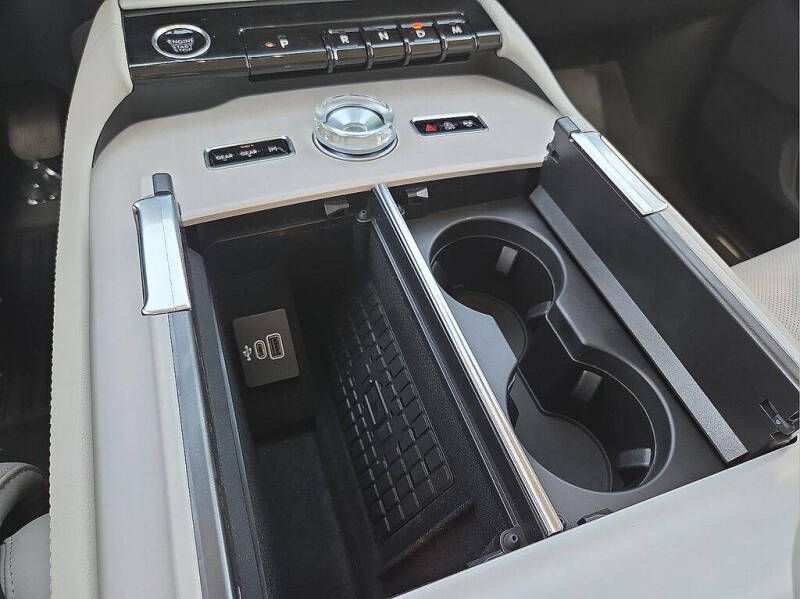 2026 Lincoln Navigator Premiere