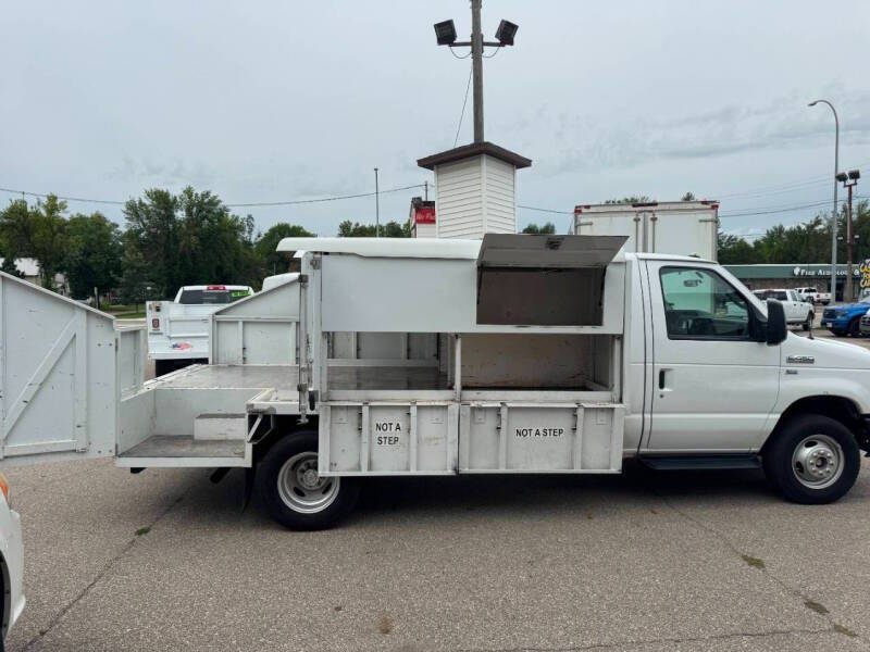 2012 Ford E-Series E-450 SD