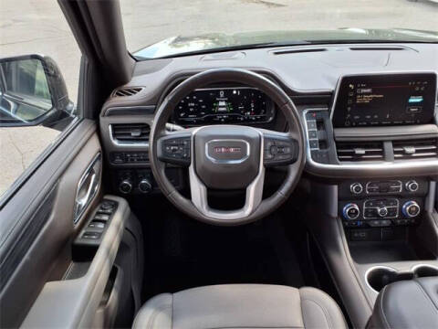 2022 GMC Yukon SLT