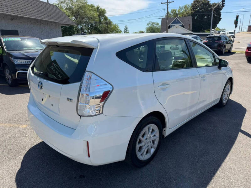 2012 Toyota Prius v