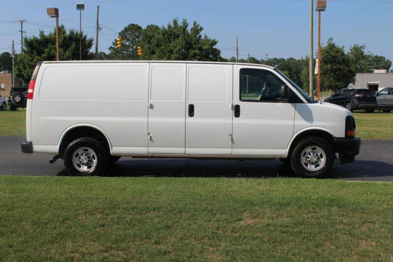 2017 Chevrolet Express 2500