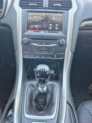 2014 Ford Fusion SE
