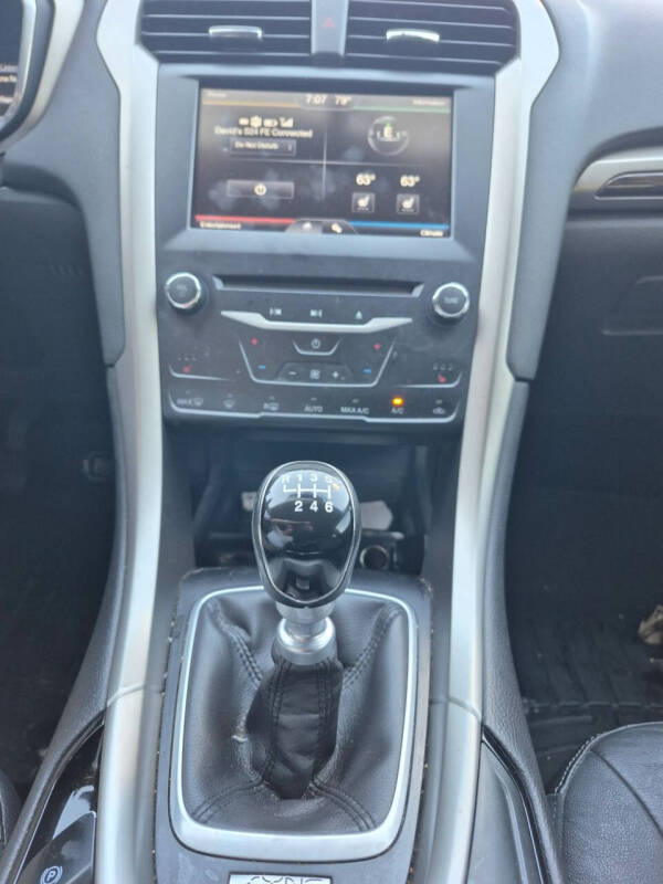 2014 Ford Fusion SE