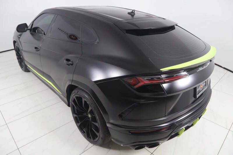 2022 Lamborghini Urus