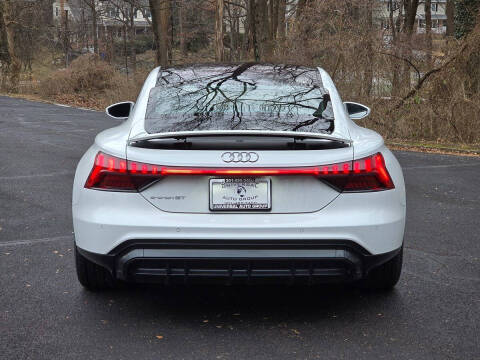 2022 Audi e-tron GT quattro Premium Plus